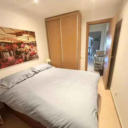 Charming Flat Near Sta Apolonia Station