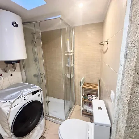 Charming Flat Near Sta Apolonia Station Apartament *