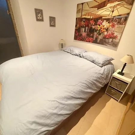 Charming Flat Near Sta Apolonia Station Lizbona